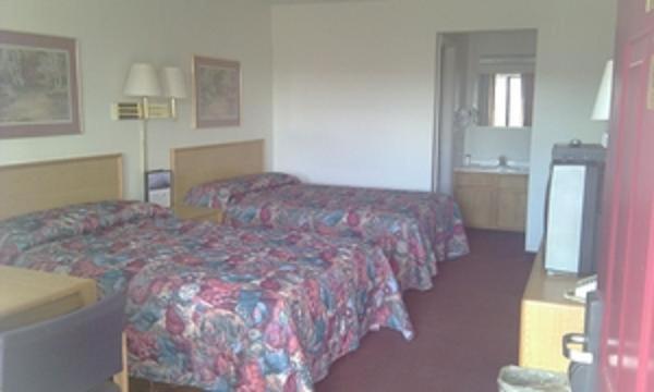 Parachute Inn חדר תמונה